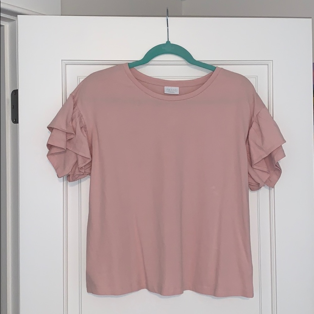 Pink ruffle sleeve short sleeve shirt